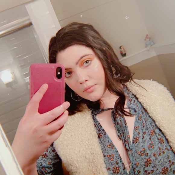 Meet your Posher, Isa - Picture 1 of 1